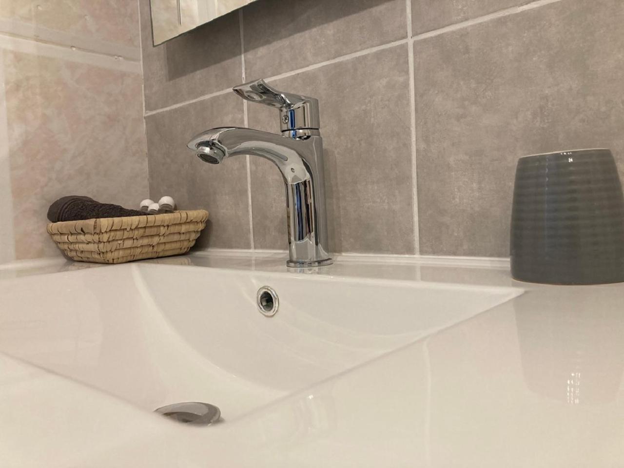 Chateau Marith - Etablissement Climatise Avec Piscine Hotell Clairac  Rom bilde